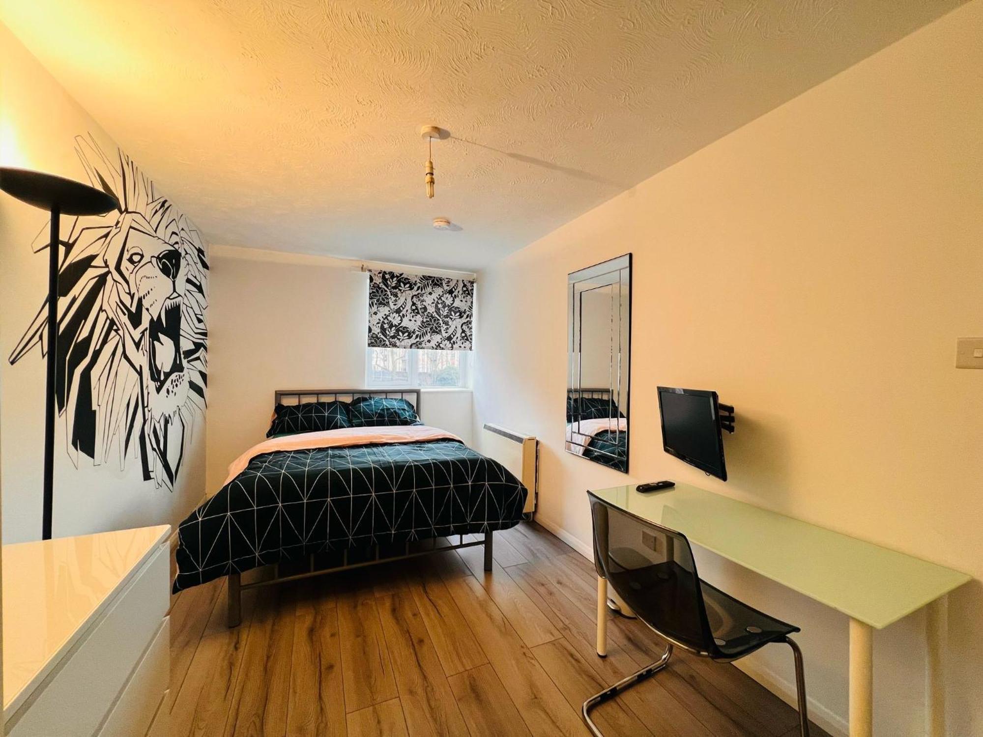 Charming 3-bedroom, Bow, Londres