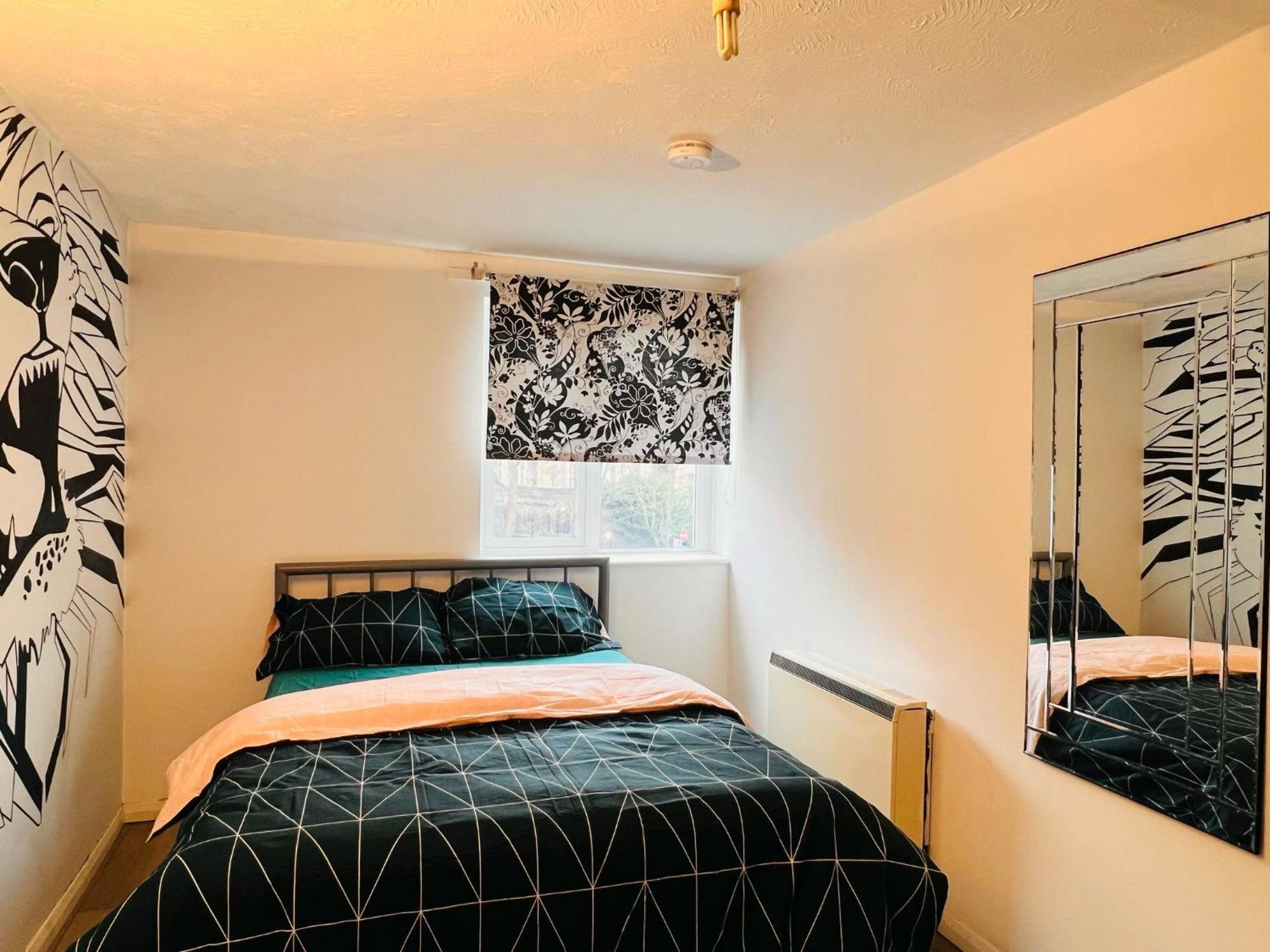 Charming 3-bedroom, Bow, Appartement Londres