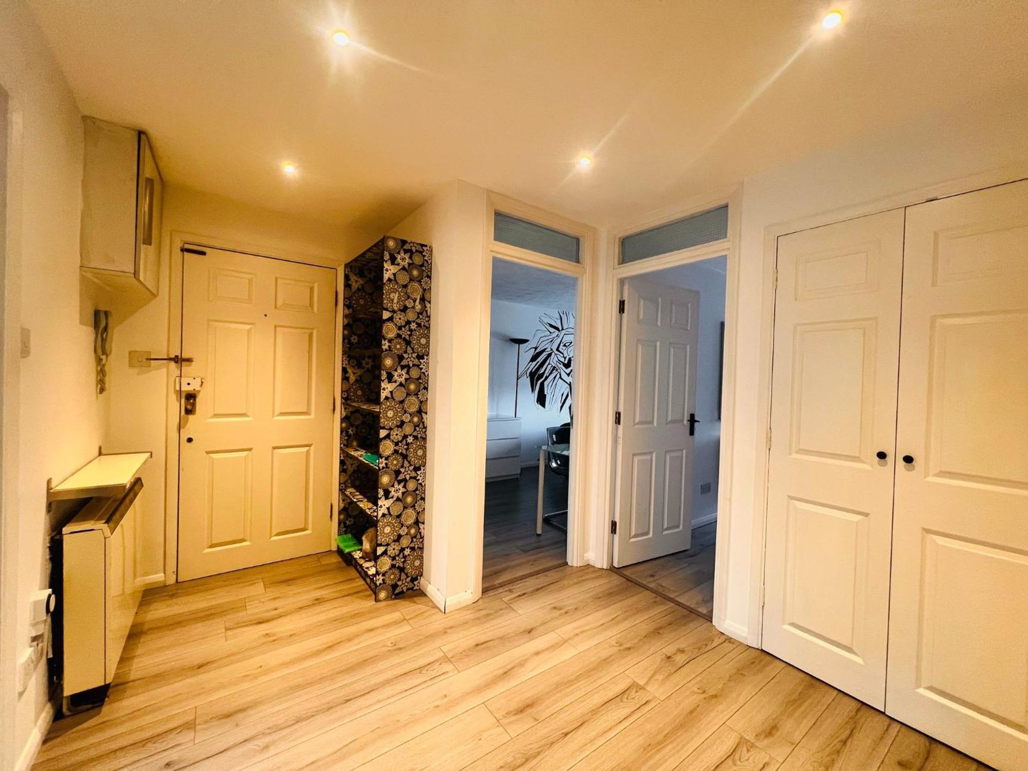 Appartement Charming 3-bedroom, Bow,