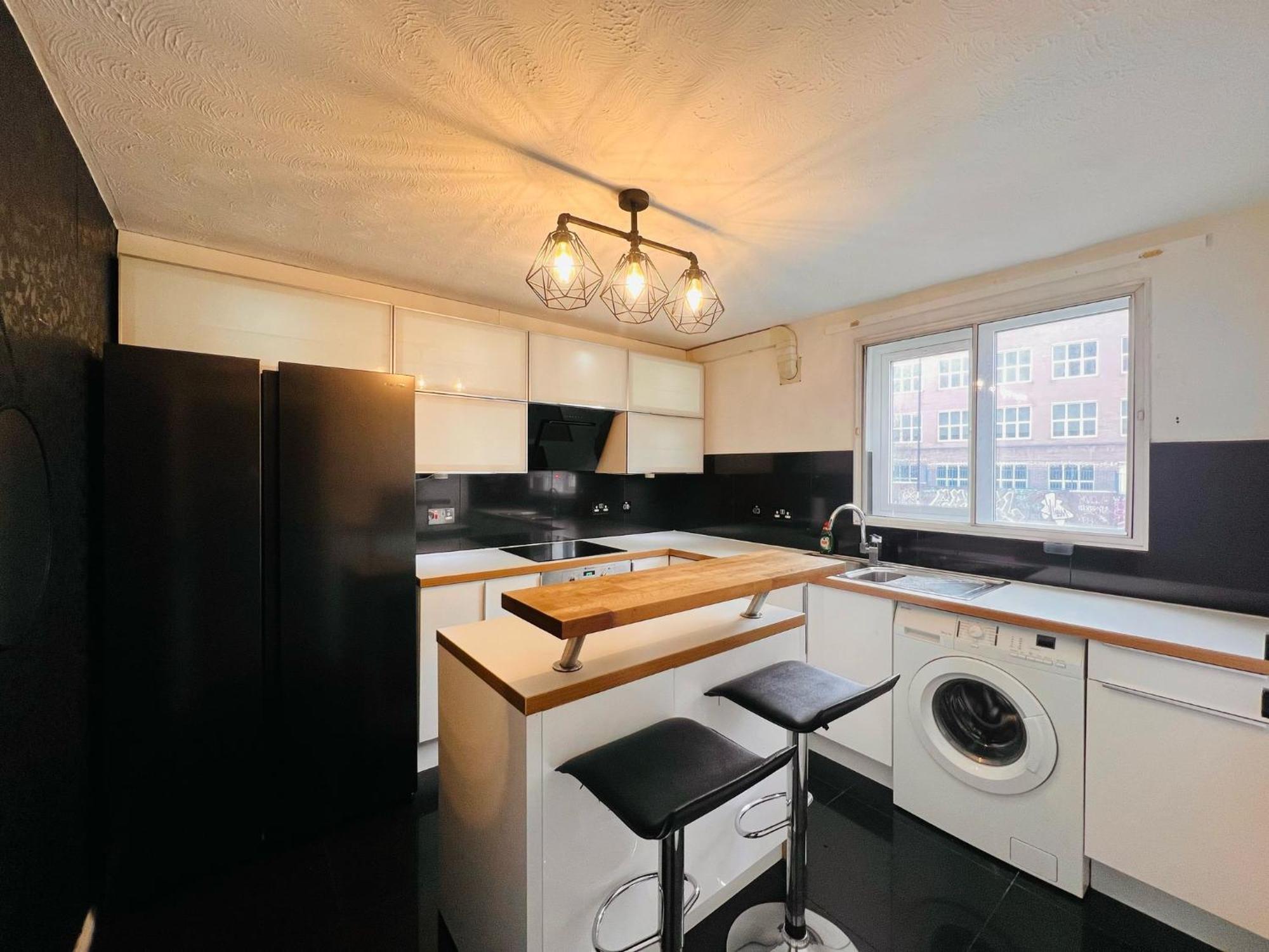 Charming 3-bedroom, Bow, Appartement
