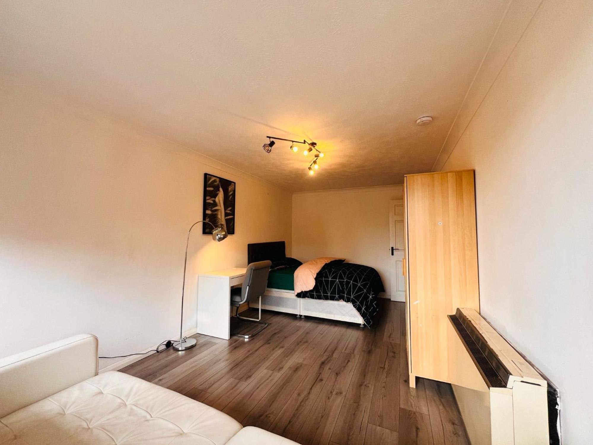 Charming 3-bedroom, Bow, Appartement Londres